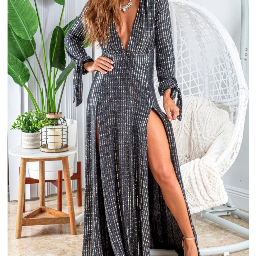 Luxxel long sleeved long dress sparkly large